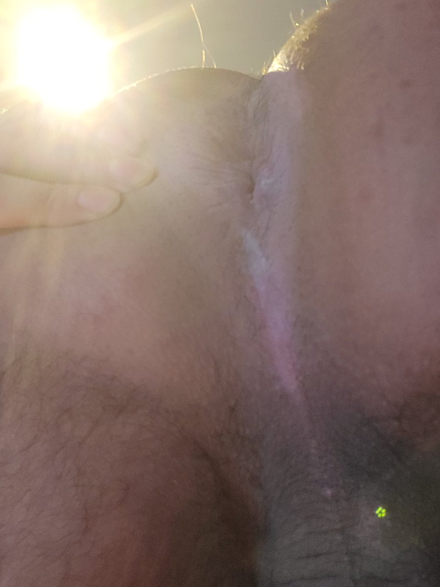 Funzz16's tweet photo. Who comes and takes my virginity. @BelgianCocks @BelgianGays @Hardland13 https://t.co/V9TEuBNH7y