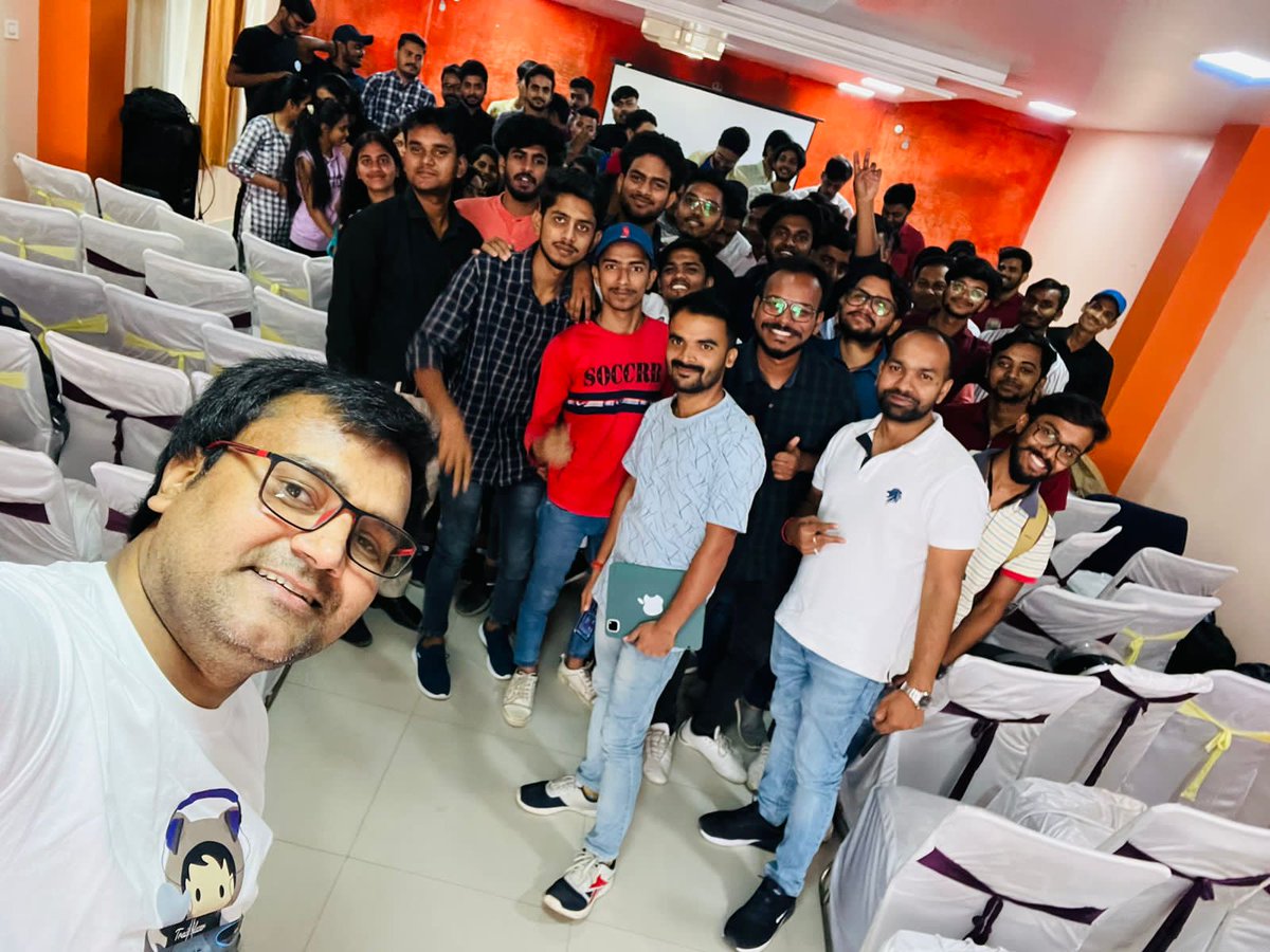 Had an amazing time at the Salesforce meet-up in motihari! Learned so much about Commerce Cloud, LWC, and Apex Trigger. Excited to put my new skills into action! Thank you so much @omprakash_it for organising such a great event. #learning #salesforce #trailblazercommunity
