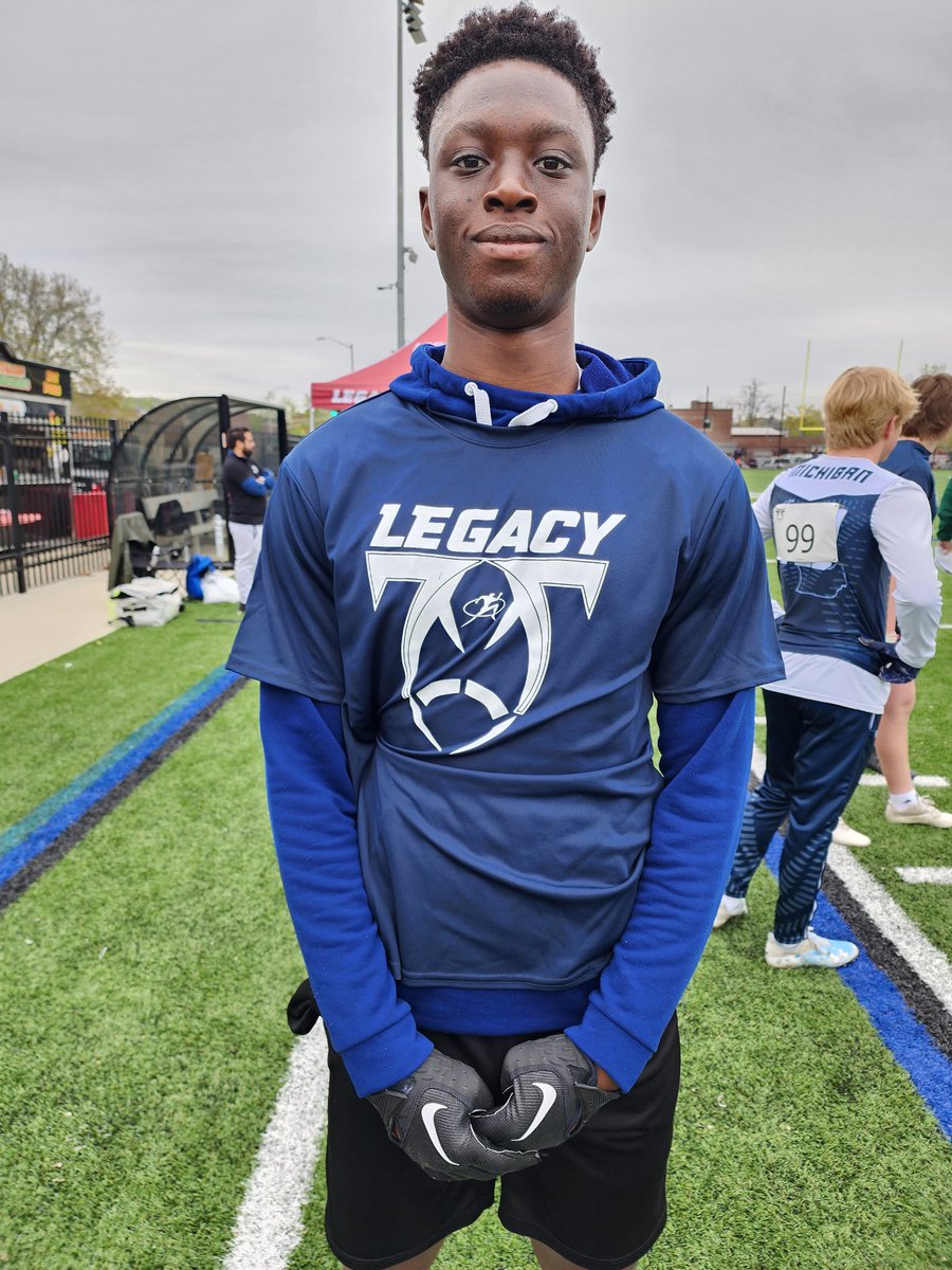 Class of 25 Wr prospect Stephen NTim from Doherty HS Mass. Great frame and very good burst. Can definitely run by dbs. <a href="/StephenNtim03/">Stephen Ntim</a> 3.3gpa <a href="/LegacyNE7v7/">Legacy Football New England</a> <a href="/Legacy_Recruit/">Legacy Recruiting</a> <a href="/LegacyMI_FBall/">Legacy Football Organization</a> <a href="/JD_XOS/">JD Crum</a> @jeff_xos <a href="/Dwight_XOS/">Dwight Thomas - Catapult Sports</a> <a href="/Bryan_Ault/">Bryan Ault - Midwest Scout</a> <a href="/JLabs_XOS/">Joe Labrador - Catapult</a> <a href="/Armstrongscout/">David Armstrong</a>