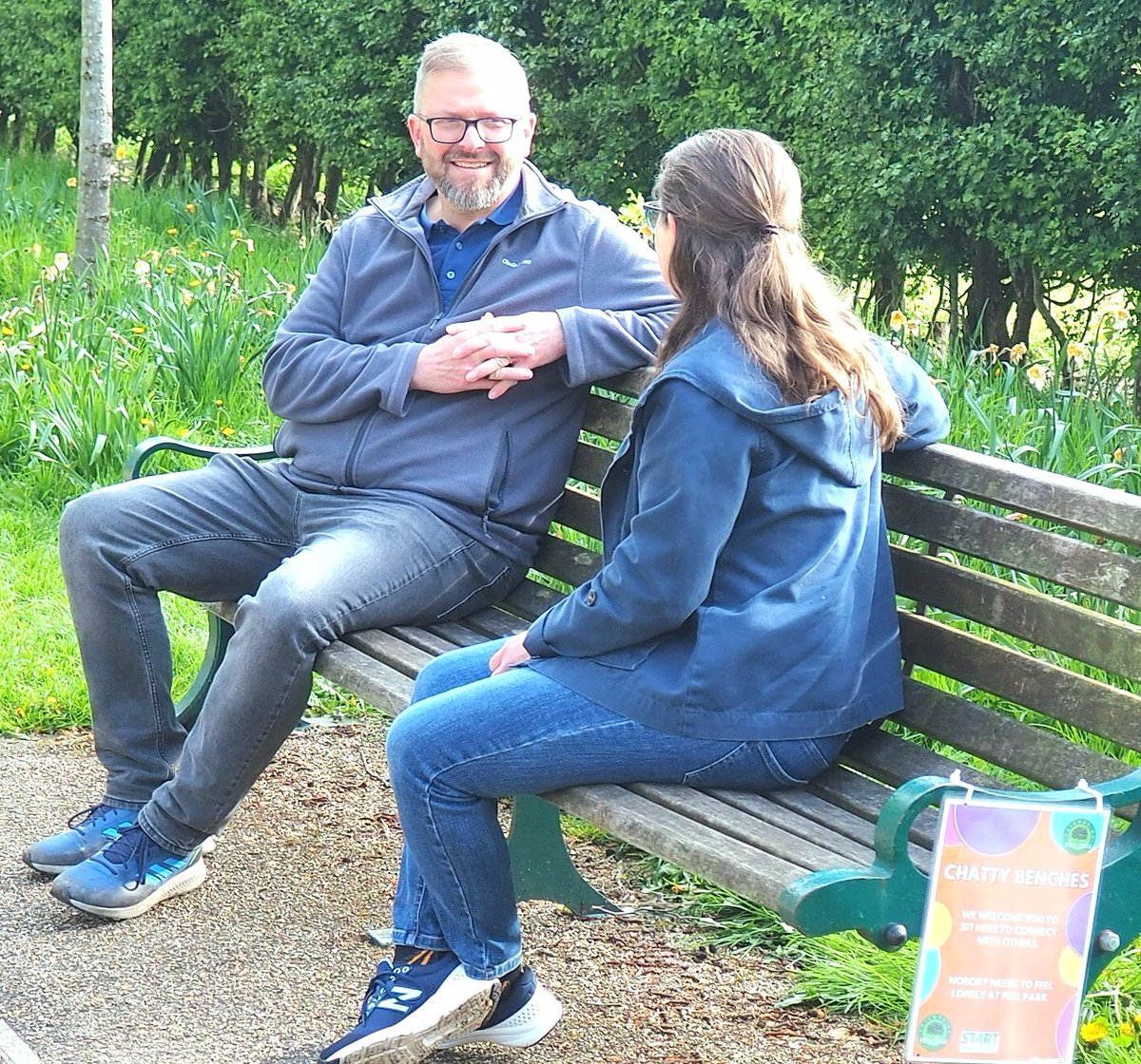 FriendsPeel's tweet photo. In association with @STARTinspminds we are excited to announce our chatty bench in Peel Park.
No one needs to feel lonely and you encouraged to chat away to others sat there.
The bench can be found in front of the play area and can easily be spotted by its colourful sign. https://t.co/clZOAVD9Iy