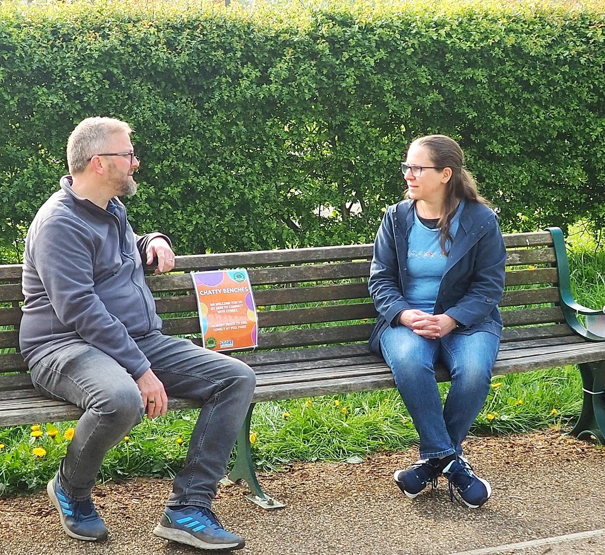 FriendsPeel's tweet photo. In association with @STARTinspminds we are excited to announce our chatty bench in Peel Park.
No one needs to feel lonely and you encouraged to chat away to others sat there.
The bench can be found in front of the play area and can easily be spotted by its colourful sign. https://t.co/clZOAVD9Iy