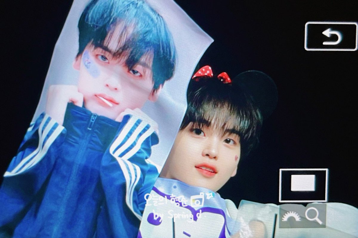 moemoe1over's tweet photo. ⠀              일진짱              얜뭐죠? https://t.co/aOLIOaGFeW