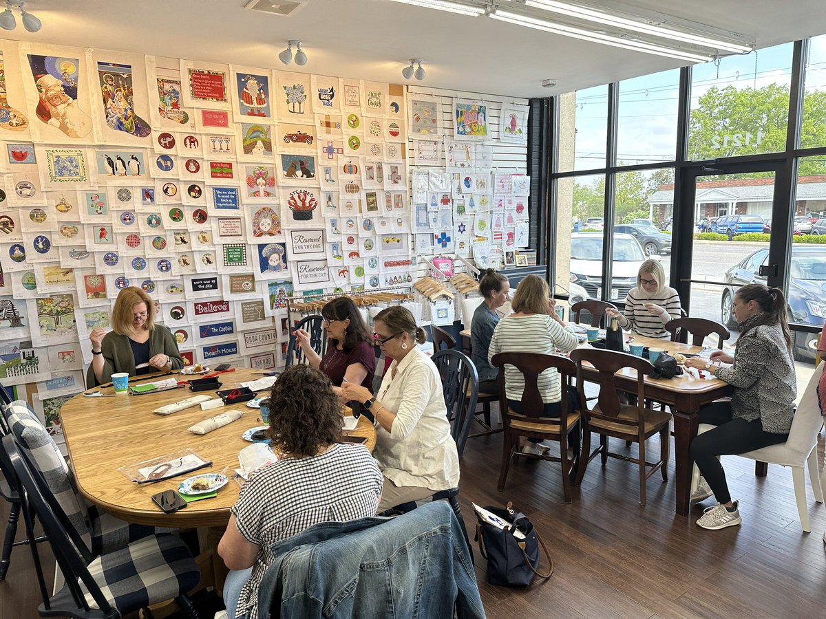 StLouisPCA's tweet photo. Stitching fun at The Needlepoint Clubhouse #stlpca #pcastl #porsche #pca #needlepoint #keyfob https://t.co/1wWgZLiz0n
