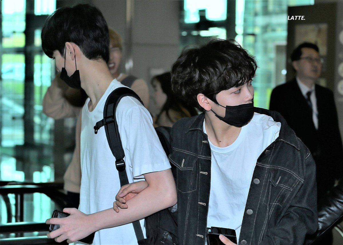 그 시절 애기야 가자 씨피
엽떡 씨피
간죽간살 씨피
이게 벌써 4년 전인게 말이 되나...