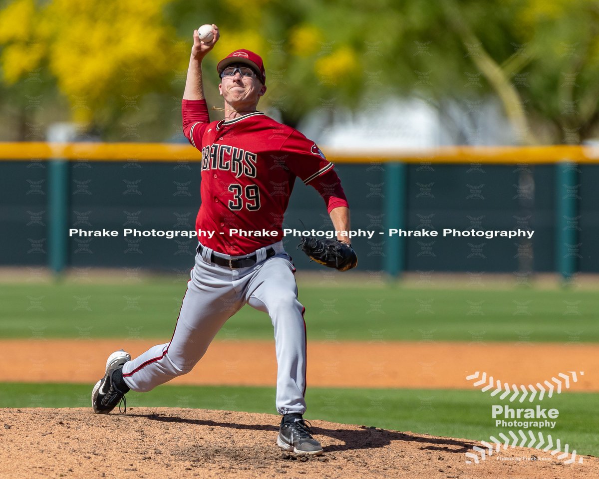 phrakephoto's tweet photo. Logan Clayton (39) P Dbacks 2022 17th rnd more on my FB page @_loganclayton @UHCougarBB #dbacks #RattleOn #losdbacks #diamondbacks #godbacks #letsgoDbacks
#dbacksmilb
#azdiamondbacks #dbacknation #dbackswin @FarmDbacks @GoldyHappens
@DbacksStatsInfo https://t.co/7PsG9nqP3j