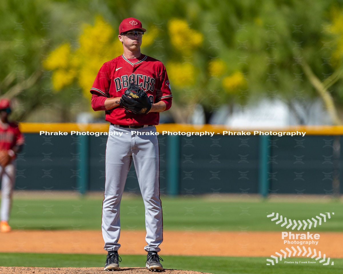 phrakephoto's tweet photo. Logan Clayton (39) P Dbacks 2022 17th rnd more on my FB page @_loganclayton @UHCougarBB #dbacks #RattleOn #losdbacks #diamondbacks #godbacks #letsgoDbacks
#dbacksmilb
#azdiamondbacks #dbacknation #dbackswin @FarmDbacks @GoldyHappens
@DbacksStatsInfo https://t.co/7PsG9nqP3j