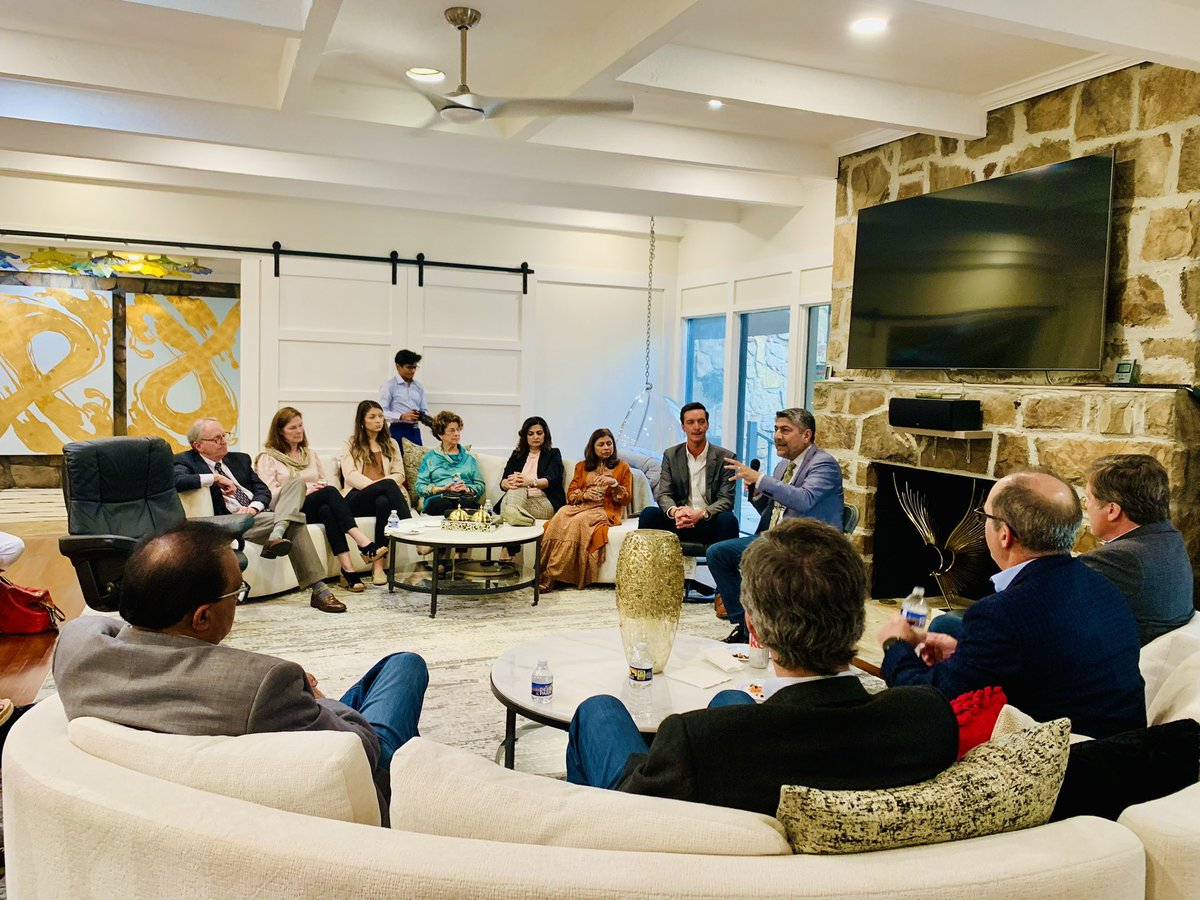 OmSamad's tweet photo. My appreciation to #BCFR+#SIBF, to Mrs. Tanveer Patel, Mr. Henry Joe, UAB faculty, Altamonte students & all participants during rich talks & exchanges in historic #Birmingham. We covered #Afghanistan's historical trajectory, the post 9/11 war/aftermath, gains/losses & policy choices/lessons learned.