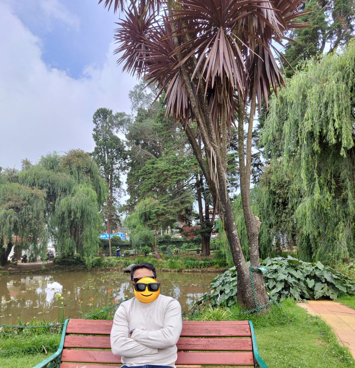 AyeDhanno's tweet photo. Two years ago, I embarked on a solo trip to Ooty while this boy was lurking somewhere in the background. Little did I know that this boy is going to be my significant other.
A trip back to Ooty โค๏ธ
#ayedhannotravels #Ooty #FullCircle https://t.co/rPUMKGLZ3m