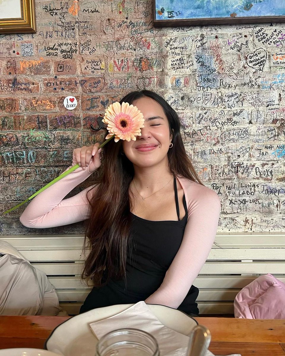Rissy0214's tweet photo. I'm 100 percent sunshine😍 https://t.co/JlKNPvSzJN