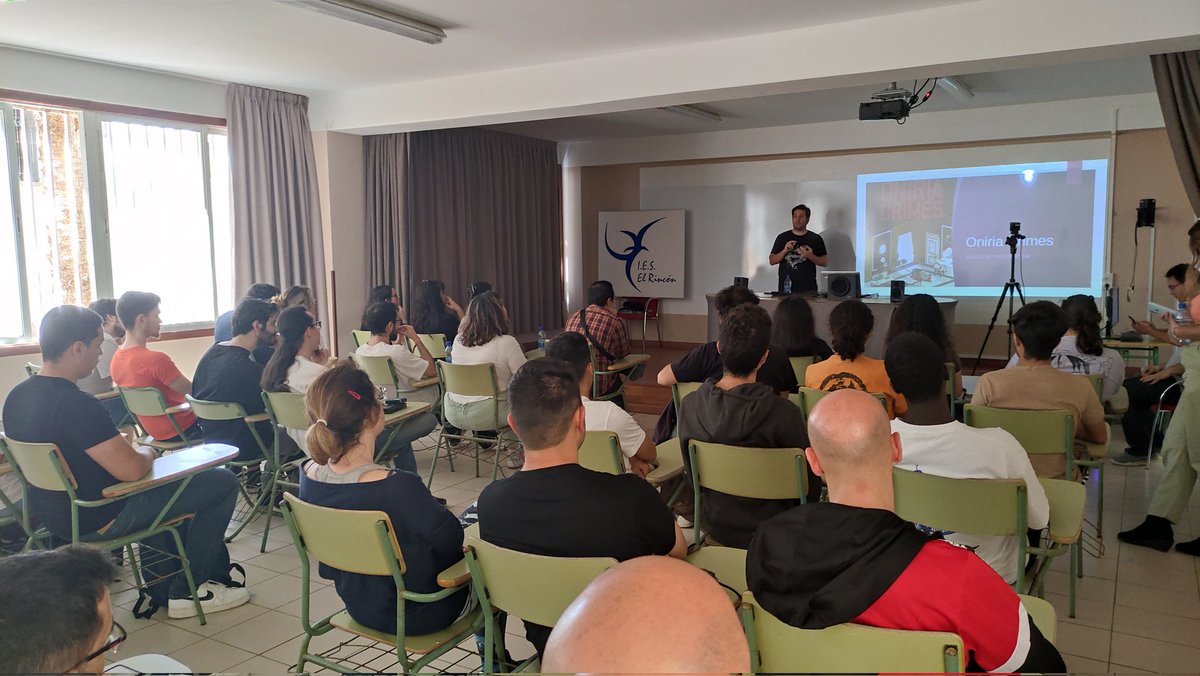 Jorge García de <a href="/cKolmosGames/">cKolmos narrative.</a> nos da una charla sobre el making of de su juego Oniria Crimes en la #GameJamElRincón2K23. ¡Lo puedes encontrar en Steam! store.steampowered.com/app/1341400/On… ¡Muchas gracias por colaborar! #gamejam #ludumdare <a href="/GuachinchePixel/">Guachinche Pixelado</a> <a href="/AcadeviGameDev/">ACADEVI</a> <a href="/RaycoNoTieneTW/">Rayco Sánchez García</a>