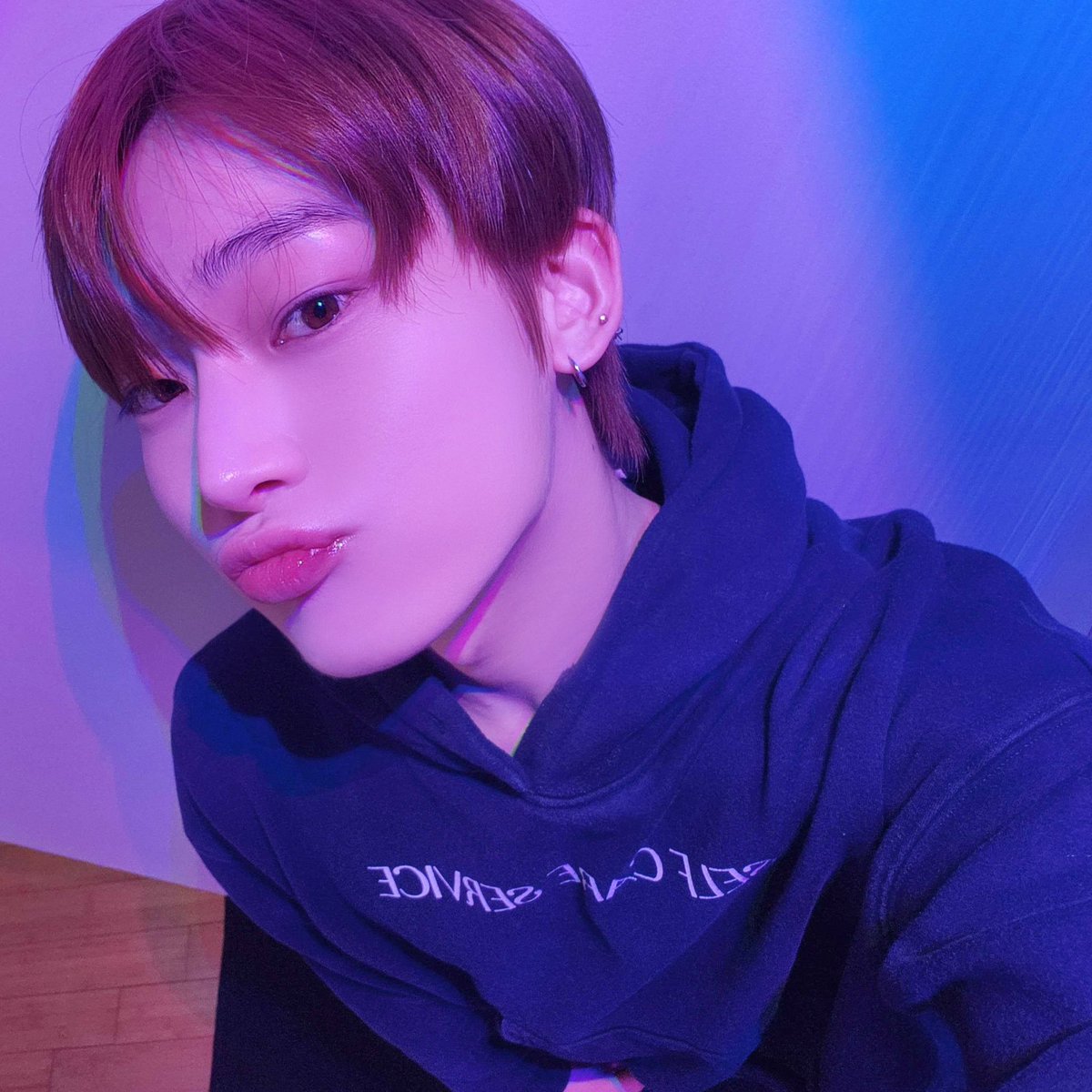 Ar_ENweverse's tweet photo. 230430 - | تحديث سونو عبر الويڤيرس |

🦊: لم ينتهي الأمر بعد

#ENHYPEN #엔하이픈 #SUNOO
-N https://t.co/OiK0GtpQji