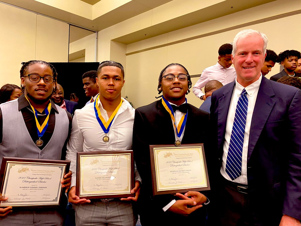OscarSmithHigh's tweet photo. The New Chesapeake Men for Progress Education Foundation, Inc honored 3 #Smith seniors: Xavier Lewis, Nickolas Nixon, &amp; Kameron Johnson with $1,000 scholarships this am!!  Big things in store for these young men!  @OFSAmbushNation #smithset #classof2023 #CPSCelebrates 🐐 https://t.co/FmxOxW47Pu