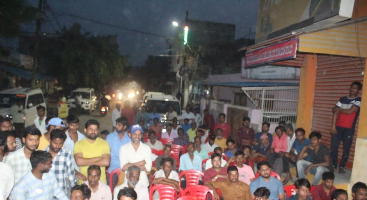 Indirasingh_Bjp's tweet photo. आज नगर पालिका परिषद बिजनौर में नगर निकाय चुनाव 2023 अंतर्गत भाजपा अध्यक्ष प्रत्याशी श्रीमती इंदिरा सिंह जी के समर्थन में आयोजित "जनसभा" को विधायक नहटौर विधानसभा श्री @OmkumarMla जी ने संबोधित कर भाजपा को ऐतिहासिक जीत दिलाने का आह्वान किया।। https://t.co/MoN4UlPjyw