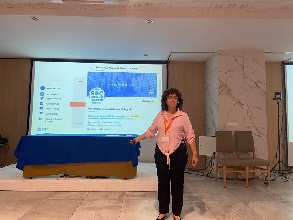 nursescsi's tweet photo. 👏👏👏 #AnnaTorres #HADDosdeMaig participando en el curso de especialización #EnfermeríaHematológica “Pacientes hematológicos en HAD” @CanalUGR @Sociedad_SEHAD @ANEHematologia @angy20044 @ConsorciCSI @PUyHeridas #socinfermeraipunt #TimetoMoveTogether https://t.co/WJhfLu7mCu