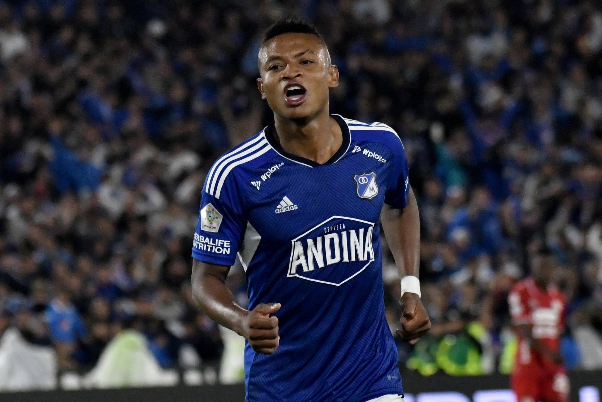 PSierraR's tweet photo. 🚨 La verdadera razón por la cual Óscar Cortés (19) no irá al Mundial Sub-20 con la Selección Colombia es porque #Millonarios cerró un acuerdo histórico para la venta del jugador a Europa 🔥🇨🇴

👀 Todo está pactado para que el extremo viaje en junio para sumarse a su nuevo club https://t.co/FUHPMDSNaZ