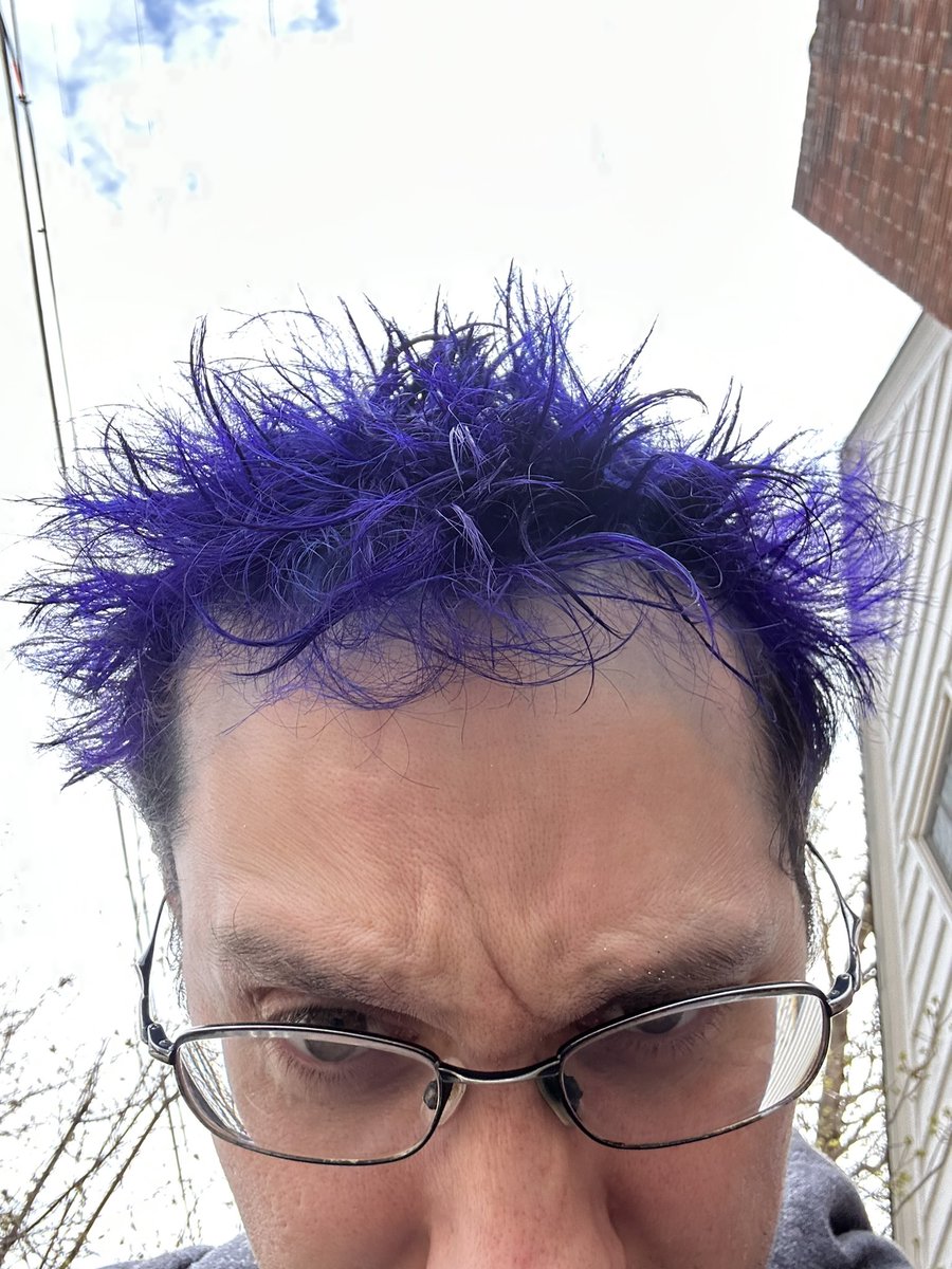 KyleCWeeks's tweet photo. Also - some “Midnight Azure” hair for the fun of it. #mmsmoa #speaker #azure https://t.co/vlxOrOWVFD