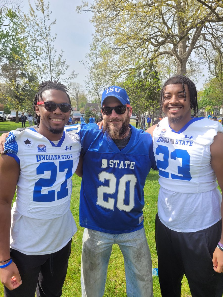 Always fun to be around 2 of the best running backs of <a href="/IndStFB/">Indiana State Football</a> <a href="/dinka_ll/">Justin Dinka</a> n CJ Cooper
