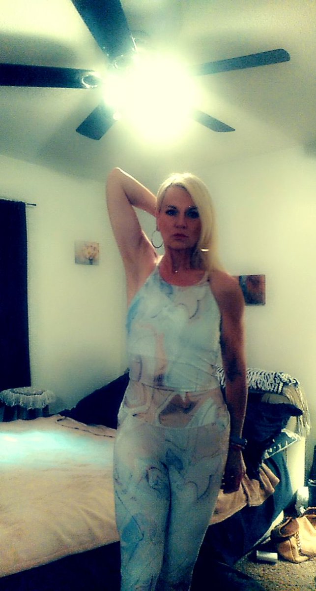 HeatherhillVIP's tweet photo. Available today in cedar rapids
319-777-0423 https://t.co/N4QJO0n3VS