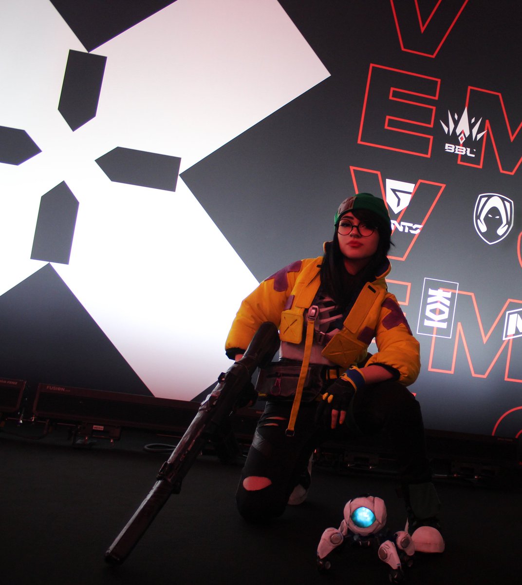 KateCosplay's tweet photo. Sharing a photo of my Killjoy cosplay at #VCTEMEA 🔥🔥
Thank you @PlayVALORANT @riotgames for giving me the opportunity to be there, it was truly an honor!!
Cosplay and props are made by me💛
#VALORANT #valorantcosplay #cosplayer #VCT https://t.co/K7QfvEFbpc