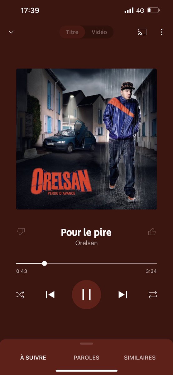 kurtcobainstaan's tweet photo. Pardon moi mais c’est quoi cette musique de violeur ??? https://t.co/1Am1TicLId