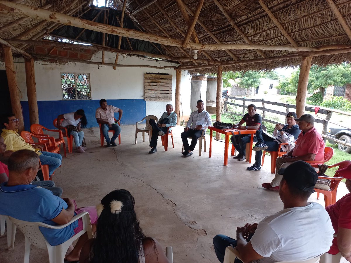 CervantesPipe's tweet photo. A esta hora nos encontramos en #Saloa reunidos con líderes del pacto histórico Chimichagua. Haciendo un pacto por #Saloa. Es momento de tomar decisiones, la Juventud Siempre vence. Seremos la fuerza más Joven. https://t.co/TeESklAJxC