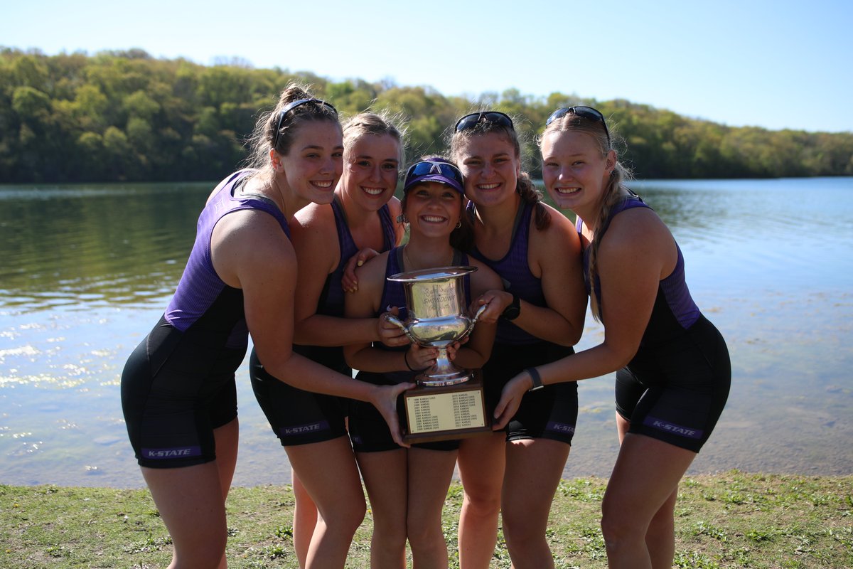 KStateROW's tweet photo. Big happy family 🥹

#KStateROW https://t.co/ATKzA3Jgi7