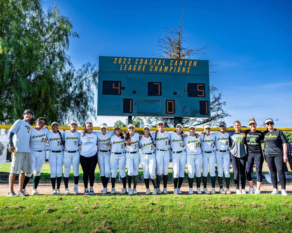 Congratulations to our Varsity Girls Softball team for becoming Coastal Canyon League Champions! Way to go girls!!! #a41 #swordsup #wearemoorpark instagr.am/p/Crn7o-SSw7o/