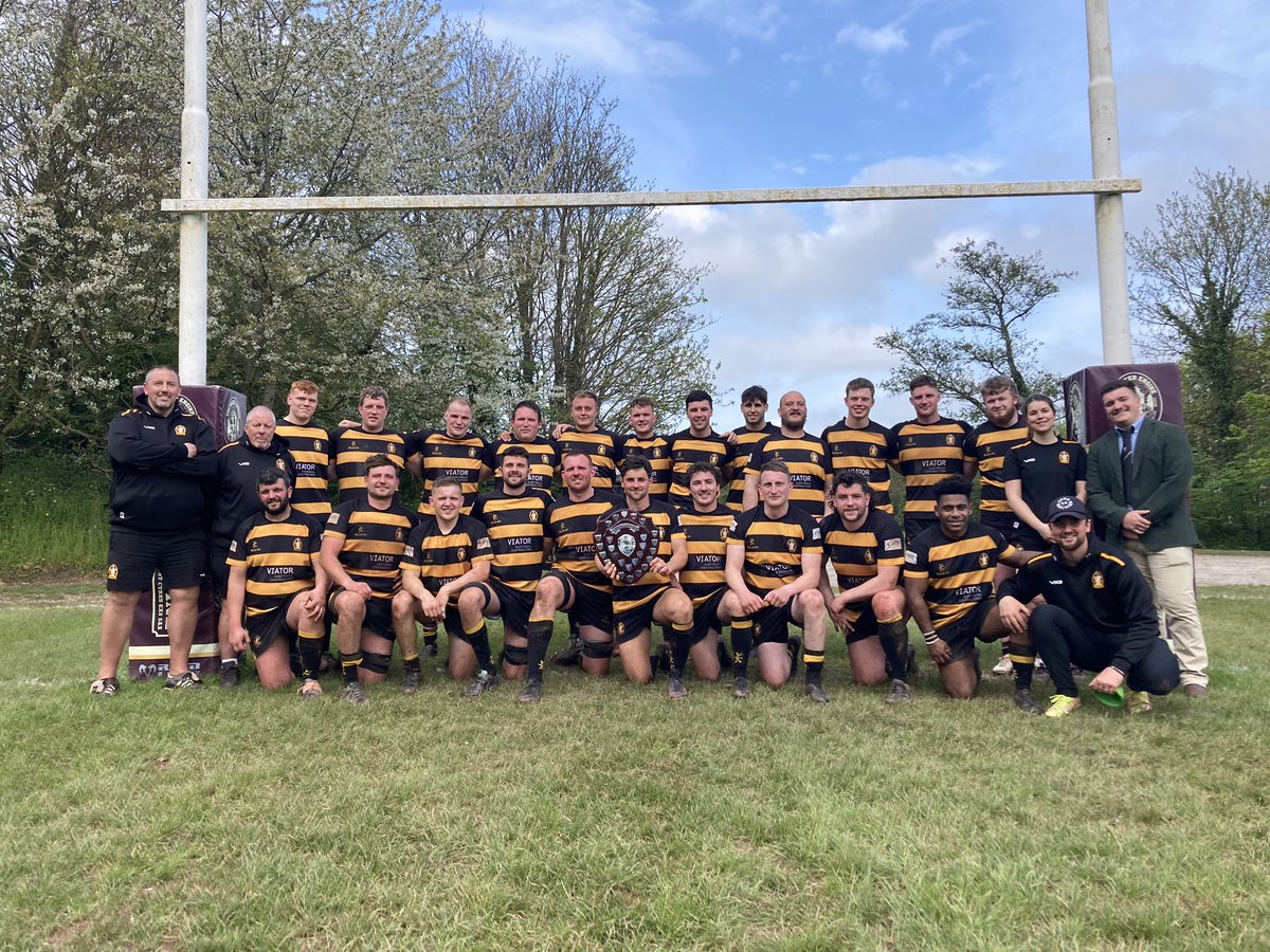 CreditonRFC's tweet image. FT at Blagdon

1st XV 30 v 24 @IvybridgeRFC 

We’re @DevonRFU Senior Shield CHAMPIONS 🏆

Enjoy the night lads 🖤💛

#kirton #blackandamber #onebigclub #devonrugby @swsportsnews @CreditonCourier