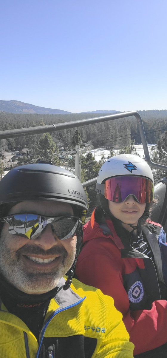 Last tracks of the season for us at Snow Summit. (@ Snow Summit Mountain Resort - @bigbearmtresort in Big Bear Lake, CA) swarmapp.com/c/4gMP3DqVJ37