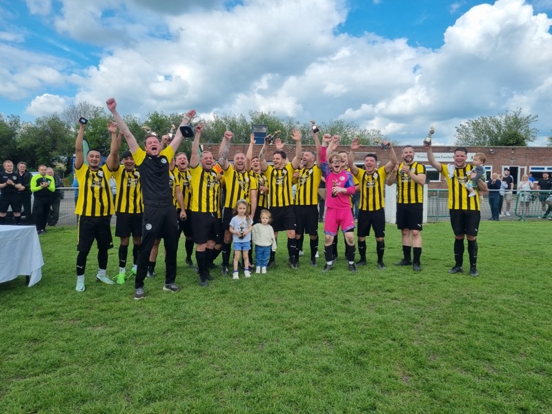 Chalfont Wasps lifted the Bateman Sports Presidents Cup with a 2-1 win against Shrivenham Dev!