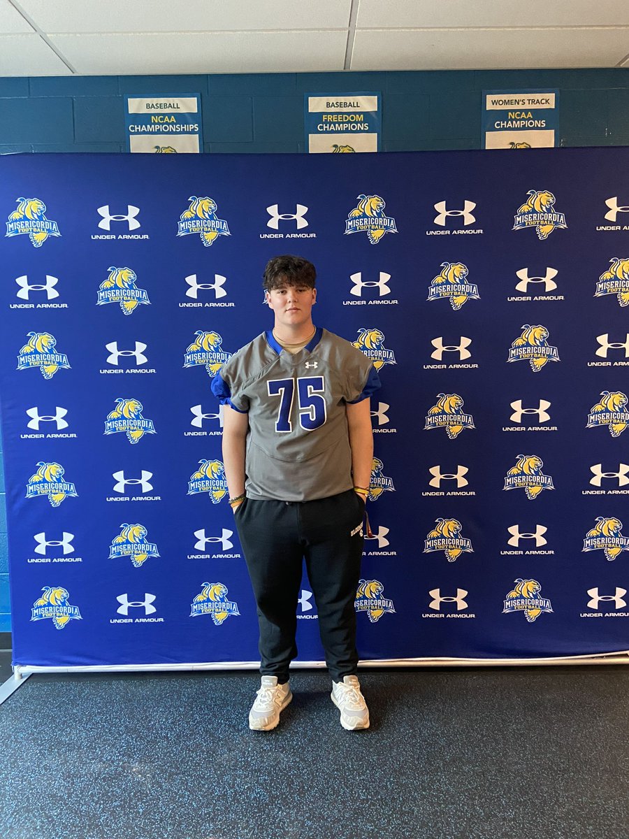 aiden_fitzz's tweet photo. Had a great time at the Misericordia junior day. Thank you @Coach_Cottle for the invite. 
@MUCougarsFB 
@MisericordiaHFC 
@WeiserFootball https://t.co/UlrAOUkWYr