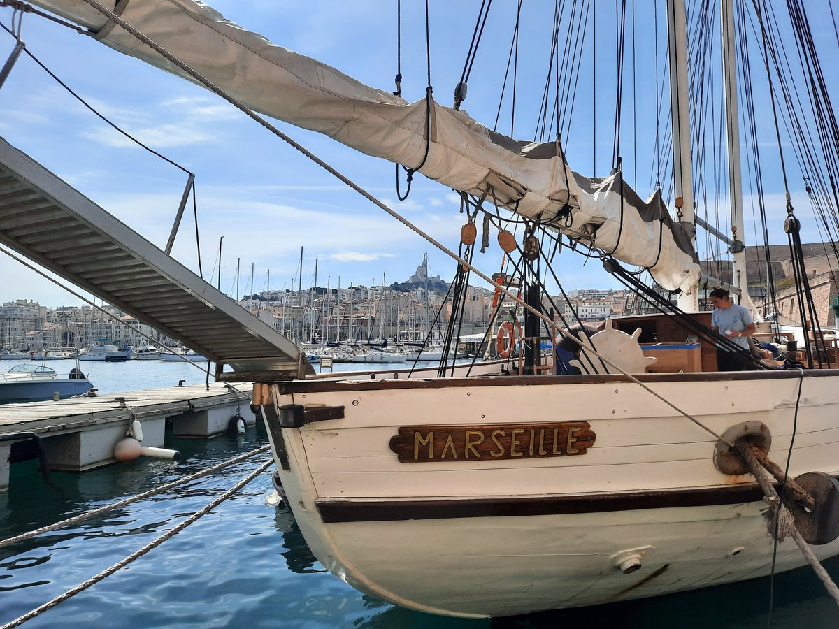 JulesPasquier18's tweet photo. 🌞 À Marseille avec les @JDemPACA qui ont élu @13nathancohen à la présidence régionale ! 💪

Merci à @AliceBernard06 pour son travail, à @syl_brunet, @PhilippeMichelK et aux militants @MoDem présents aujourd'hui 

Au boulot pour faire vivre nos idées centristes dans la région !🔥 https://t.co/fq9DVkk1iW
