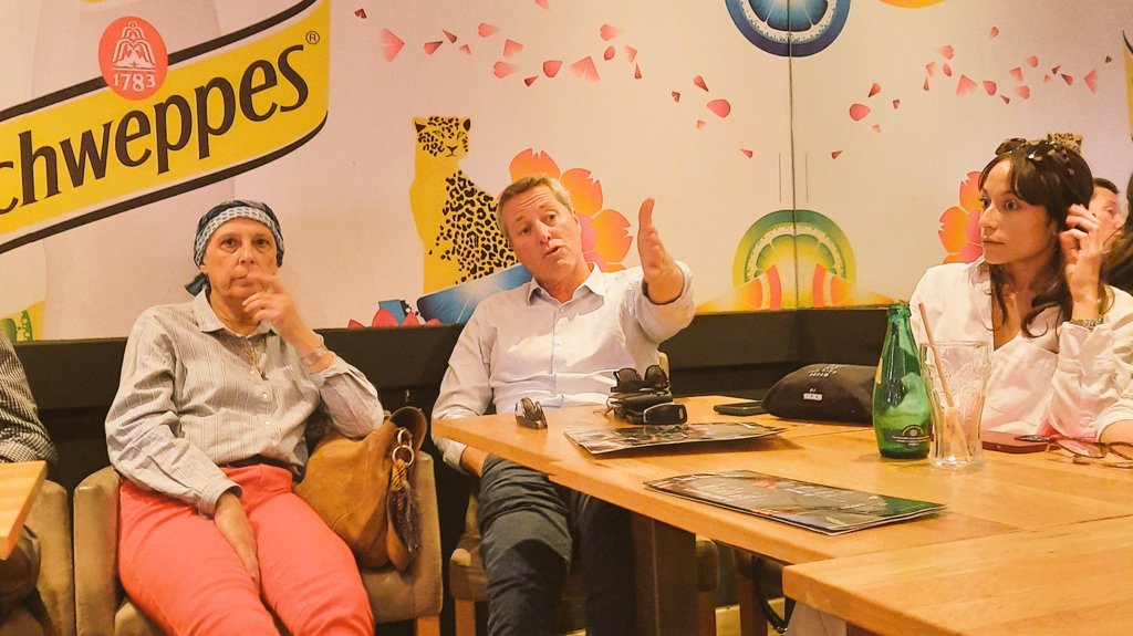 JulesPasquier18's tweet photo. 🌞 À Marseille avec les @JDemPACA qui ont élu @13nathancohen à la présidence régionale ! 💪

Merci à @AliceBernard06 pour son travail, à @syl_brunet, @PhilippeMichelK et aux militants @MoDem présents aujourd'hui 

Au boulot pour faire vivre nos idées centristes dans la région !🔥 https://t.co/fq9DVkk1iW