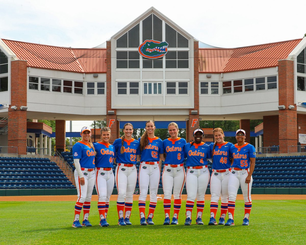 GatorsSB's tweet photo. Your 2022-2023 Florida Gators seniors 🐊

#GatorsAlways | #GoGators https://t.co/lDLKhSYhg7