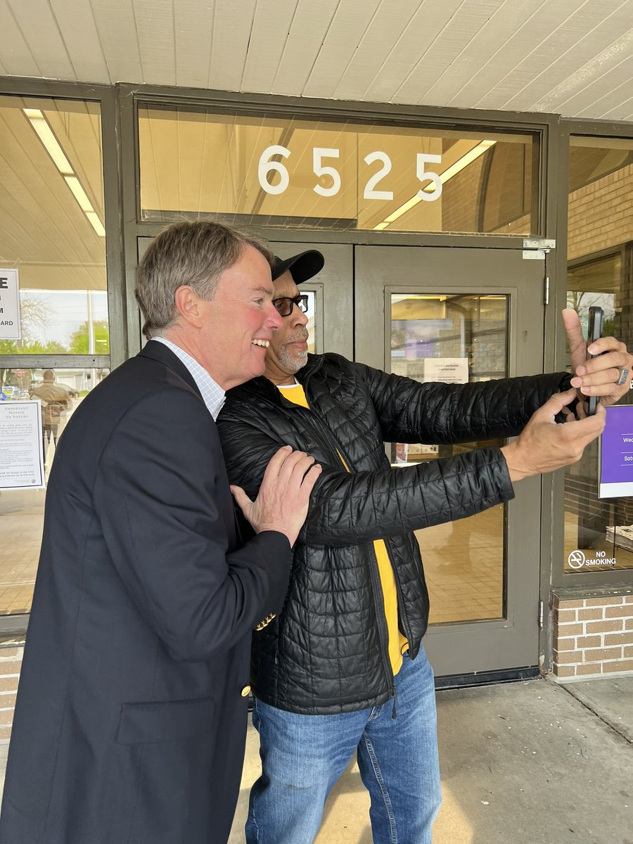 MayorJoeForIndy's tweet photo. Weโre getting out the vote on the west side!
Mayor Joe is with Leader @MaggieALewis at the Pike Library Branch connecting with neighbors. ๐ณ๏ธ
#WeNeedJoe #MayorJoeforIndy https://t.co/tfunV4L64y