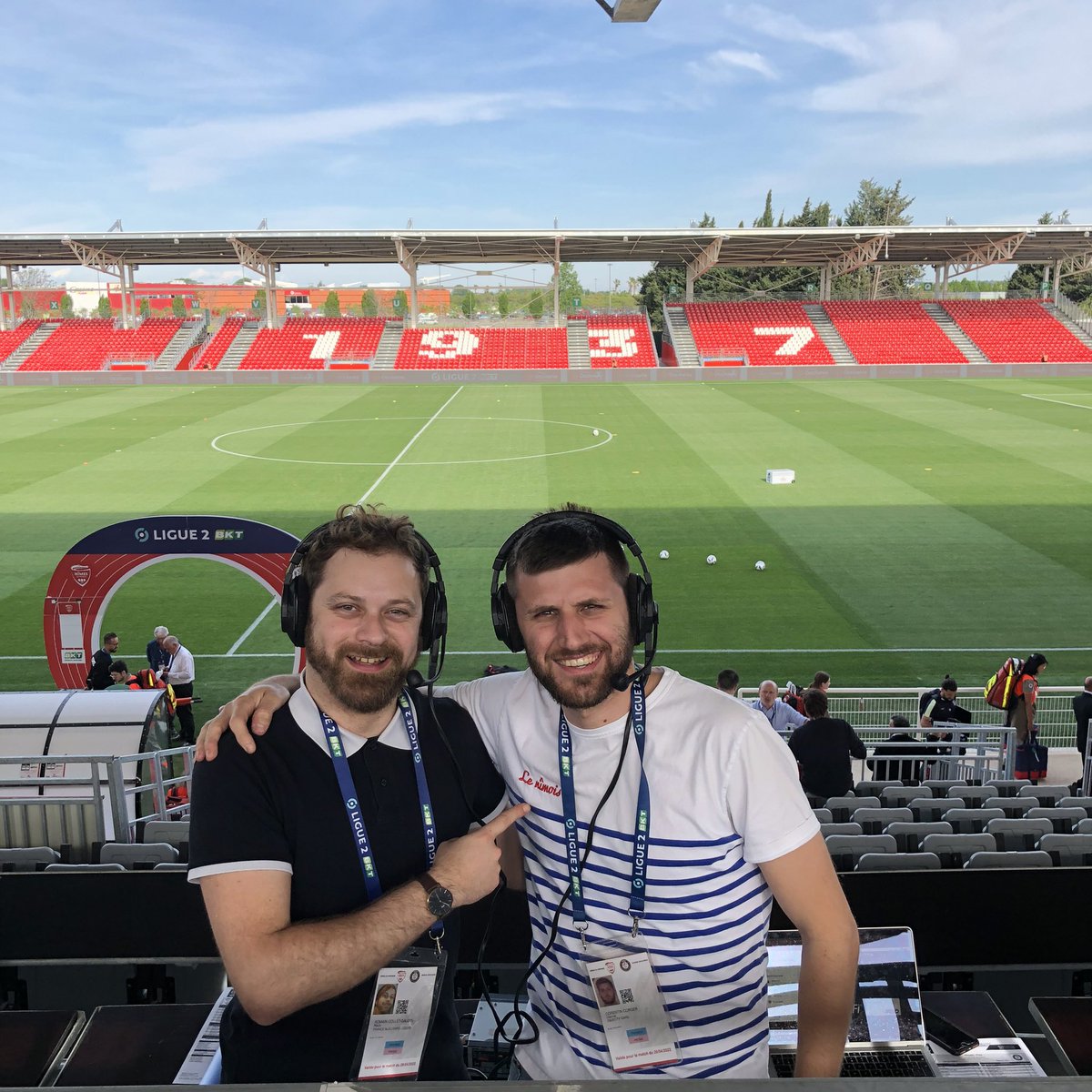 RomainCG75's tweet photo. 🐊 La 1ere des 6 finales ce soir pour le NO pour rester en Ligue 2 ! 

🔴 Avant match à 18h45, coup d’envoi à 19h00 sur @bleugardlozere. 
⚪️ #NOPAUFC en direct intégral avec @corentincorger d’@objectifgard et vous sur France Bleu ! #FBsport

Le Direct ➡️ https://t.co/SlrdkarXcr https://t.co/Ry46dI7J1m