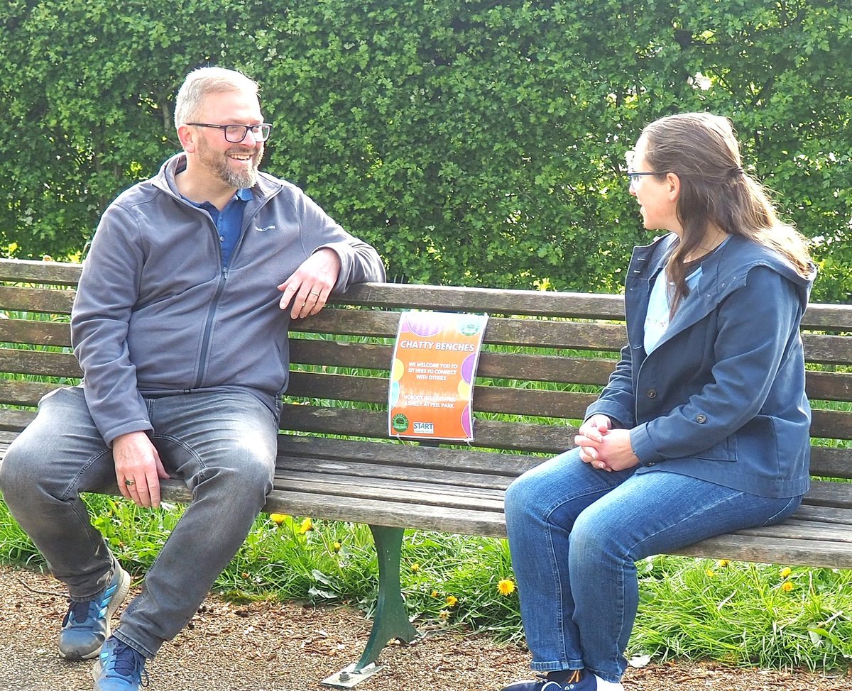 FriendsPeel's tweet photo. In association with @STARTinspminds we are excited to announce our chatty bench in Peel Park.
No one needs to feel lonely and you encouraged to chat away to others sat there.
The bench can be found in front of the play area and can easily be spotted by its colourful sign. https://t.co/clZOAVD9Iy