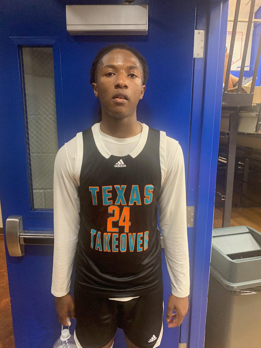 #houstonlive
2025 Jeremiah Parquet
John Cooper Twitter: <a href="/jeremiahparquet/">Jeremiah Parquet</a> Silky smooth shooting off the bounce and screen
