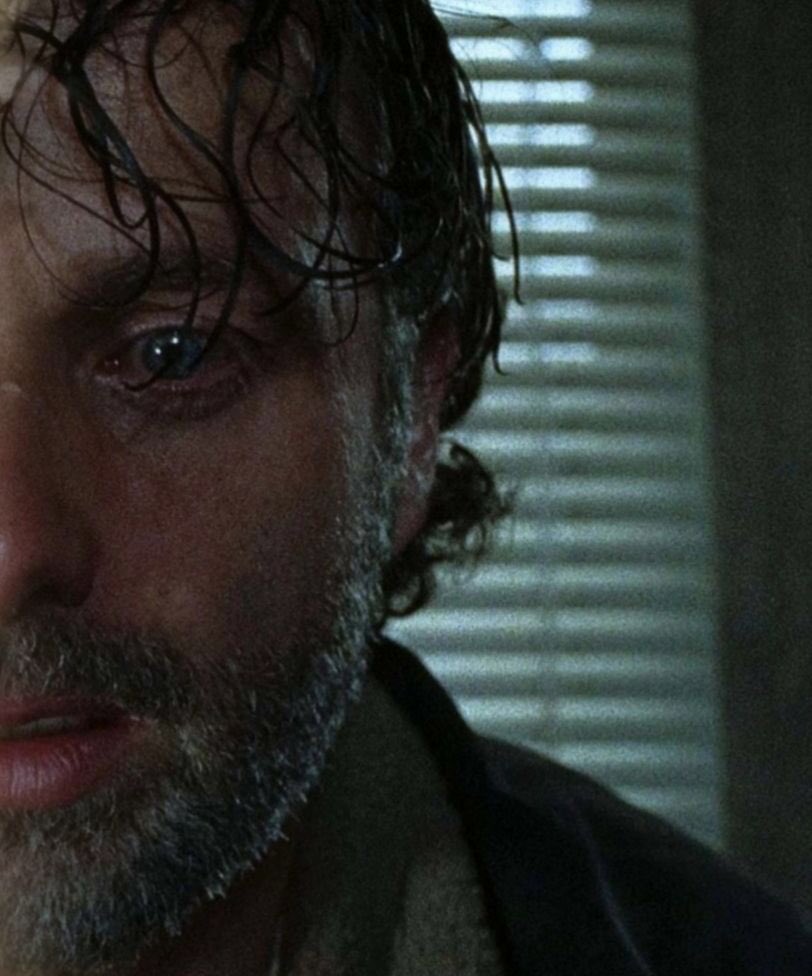 rickskiwi's tweet photo. the transformation of rick grimes https://t.co/81LwqwkmR3