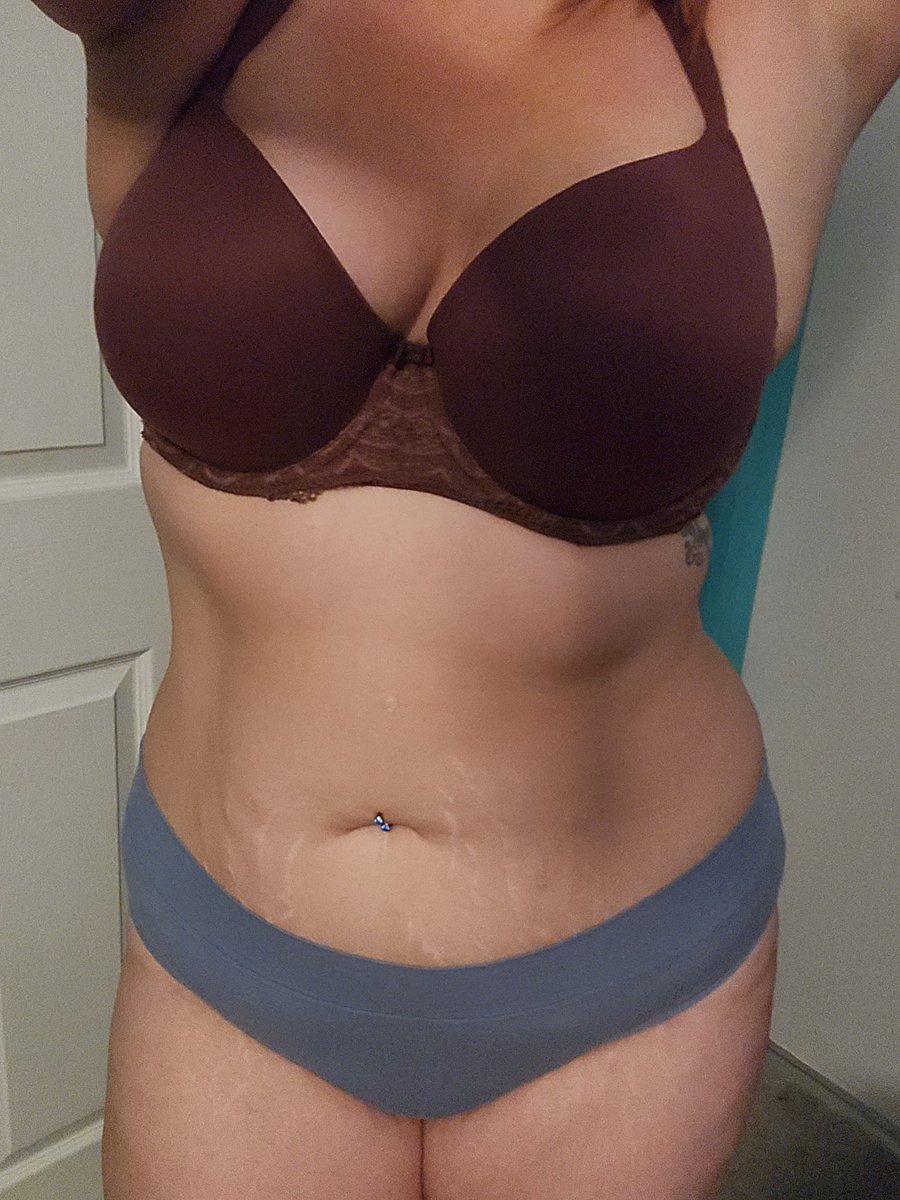 Aleerialuv's tweet photo. @Foxy_Babes69 @MrJBabes @Rara_7280 Every day wear 
Live 4/28 @ 10p MST
Free subs💕 lives on Fri and Sat 10p MST
https://t.co/xTztFRQWes

#spicyaccountant #of #onlyfans #spicy #cosplay #cosplayer #curvycosplay #curvygirl #inkedgirls #inked #mombod #nerd #nerdgirl #milf #thicc #thick https://t.co/R5rAmRz9cR