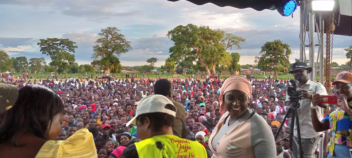 Njjerumedia's tweet photo. Courtesy photo: Namutumba District on fire...!!
The SPA - ONC @ChiefMuzzukulu was welcomed with open arms by Local, political &amp; religious residents of Namutumba District.
She went further to spread the ideology of the Bazzukulu agenda:

#OmalakoJajjaTovaKuMain https://t.co/gCUurUesak