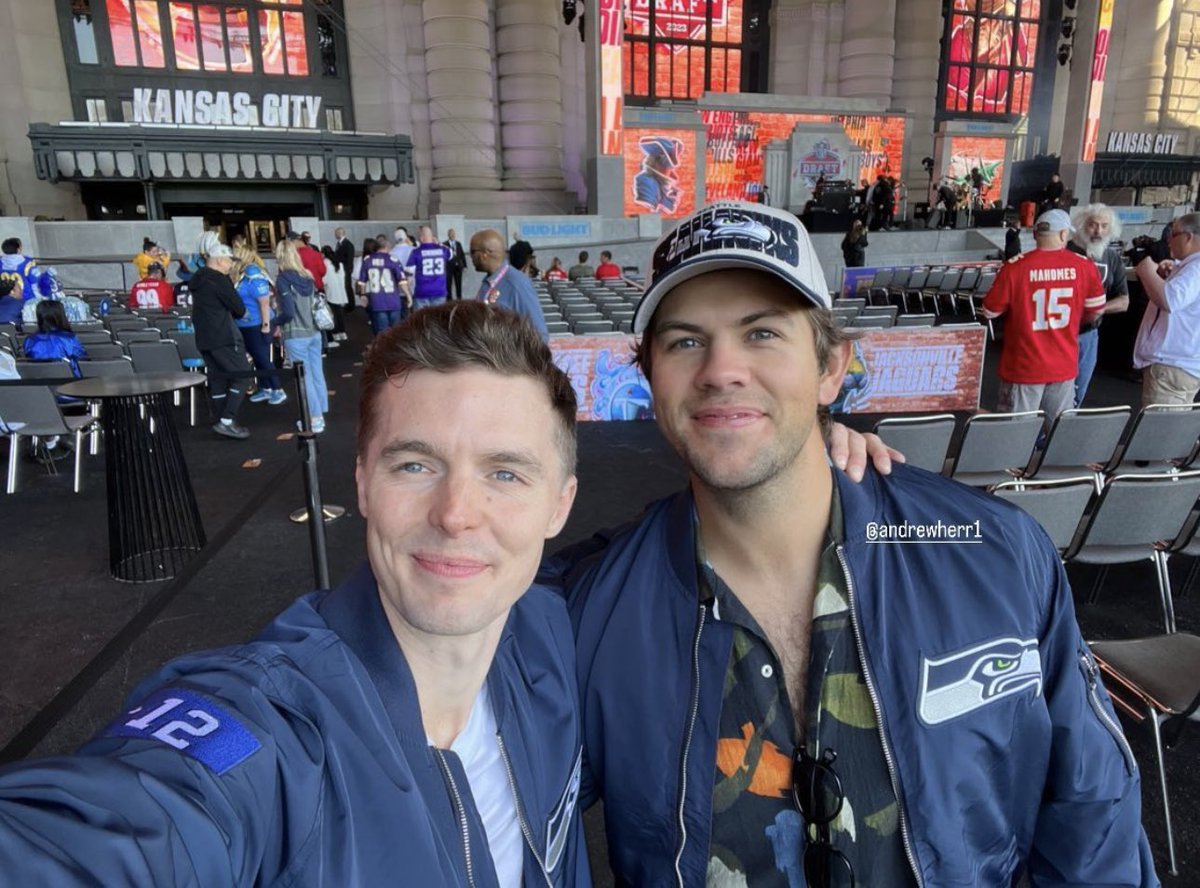 Seahawks Canada tweet media