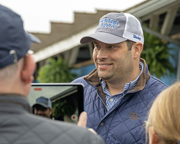 Anne Eberhardt Keogh tweet media