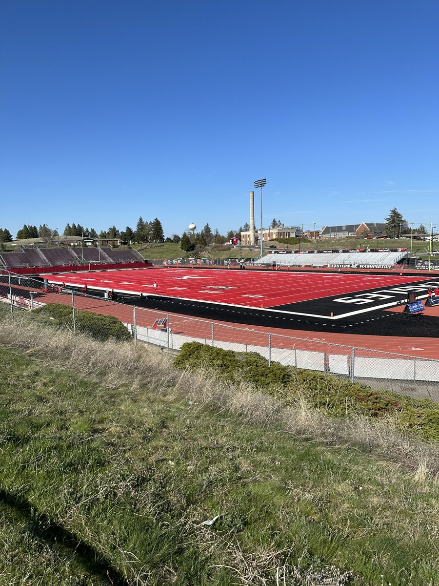 damienjenkins_2's tweet photo. Had an amazing UV at @EWUFootball Spring game was electric!! Thank you for the hospitality @marcanderson_ @EWUFBRecruiting @CoachBestEWU https://t.co/IA33iyKTR7