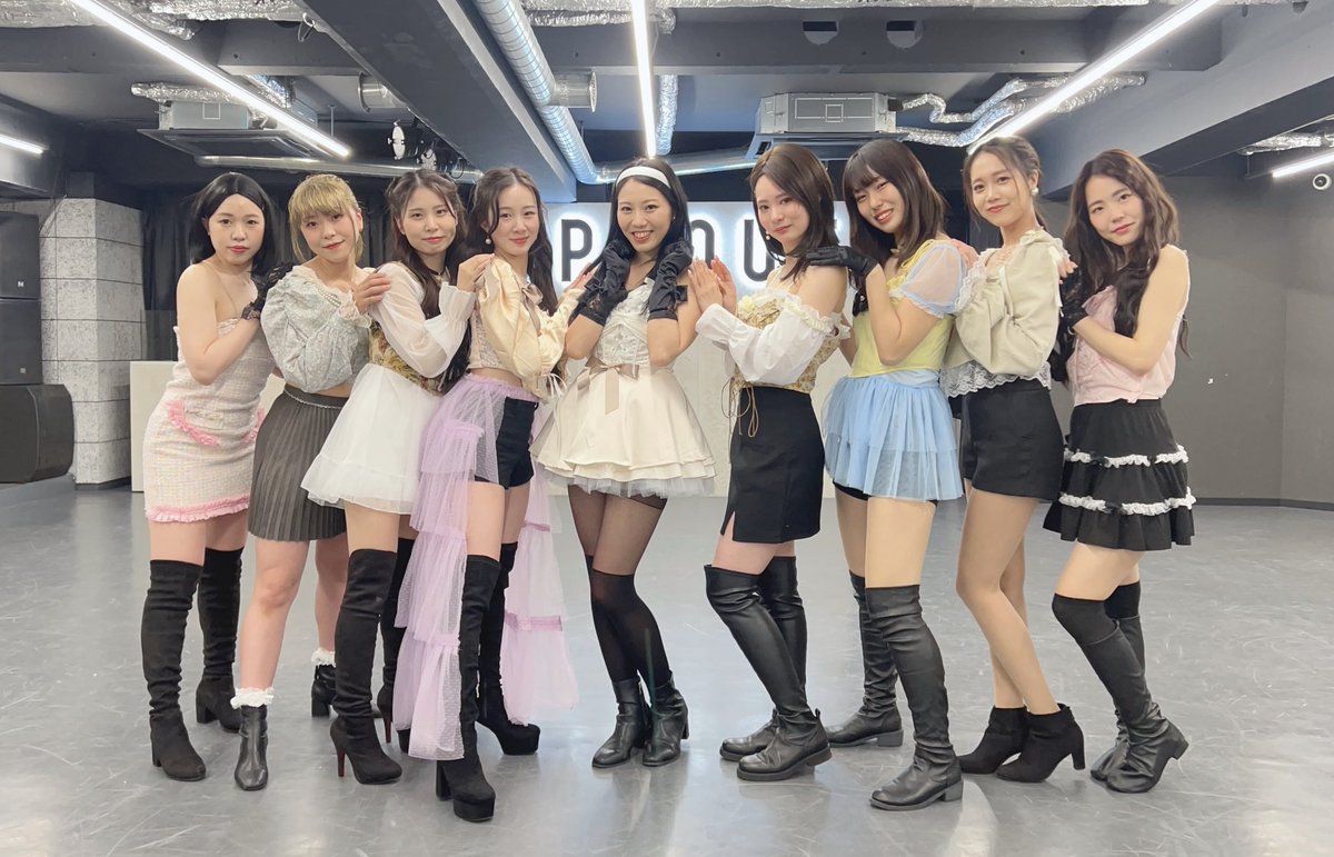 ri_cmb's tweet photo. 最近の撮影
Part.3  →  TWICE ♡ moonlight sunrise

これまた安定すぎる
RWICEで愛しのナヨン様🐰💕
半分以上私のわがままで
この衣装押し通したけど
みんな最高すぎ大好き🥹🥹🥹💗

5月5日八尾プリズムホールで
イベントでますぜひ！！！！！（圧） https://t.co/nXfBhhz9Cf