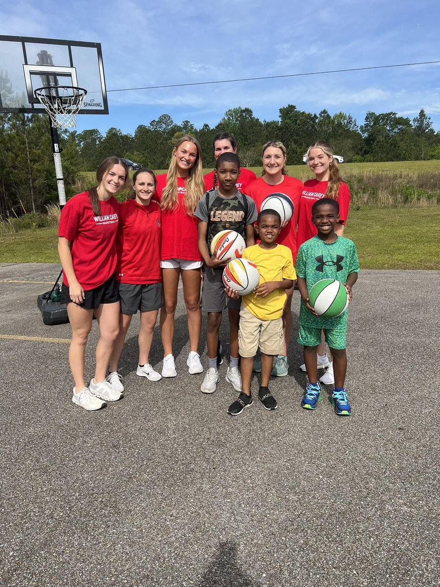 careywbball's tweet photo. Lady Crusaders serving at YMCA Healthy Kids Day! 🫶🏻❤️🖤 https://t.co/kOKaK5WlTT