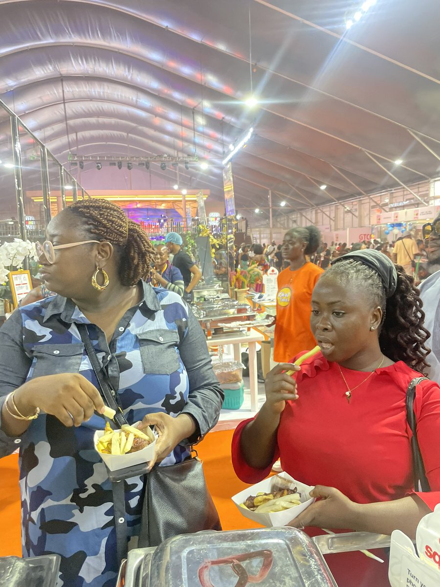 efontree's tweet photo. Efontree customers enjoying their meals at #GTCOfoodanddrinkfestival Come throuuughhh! We are here for youuuu!!! https://t.co/ueldQOxtaZ