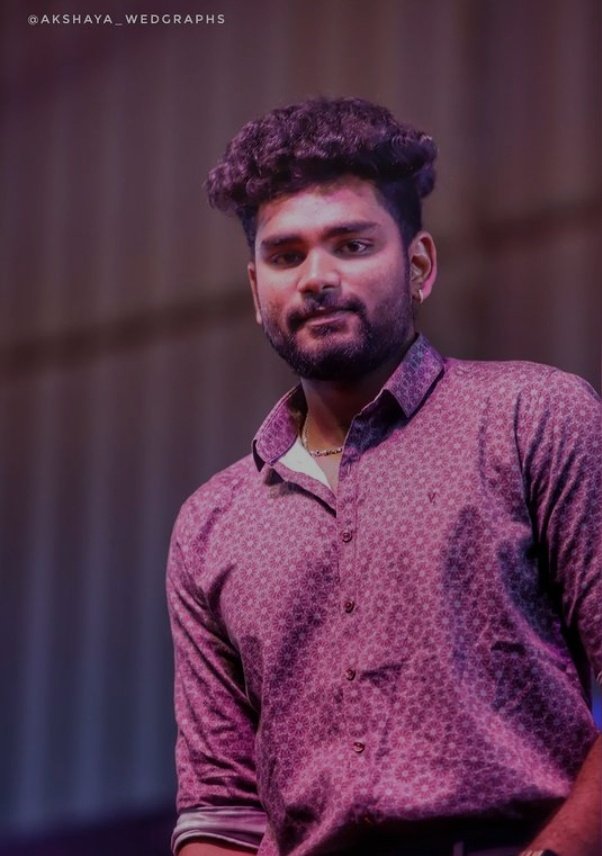 CrazyTrazy2's tweet photo. Inspiration comes from within yourself. One has to be positive. When you're positive, good things happen." —Deep Roy

#SamVishal https://t.co/atieiBOIea