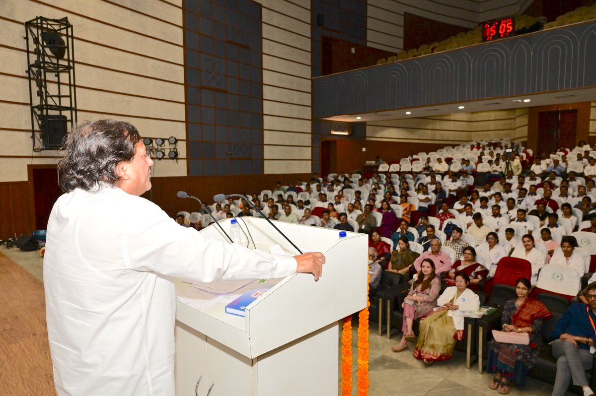 achyuta_samanta's tweet photo. Delighted to attend the Lab Professional Week 2023 celebration at #KIMSBBSR and commend the dedication of our lab staff in providing accurate and timely results for proper diagnosis and treatment. Let's prioritize patient care and be more people-centric in healthcare.
@KIMSBBSR https://t.co/TkZqBe0iBi