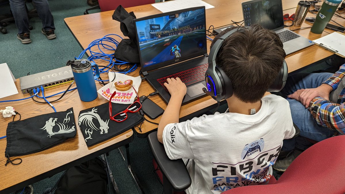 BillEsbeck's tweet photo. Appreciate the partnership with @CNOConnor to make today's @RocketLeague #FiberFrenzy tournament a reality! Looking forward to the Alaska vs. Wisconsin matches this afternoon! @MTASolutions @CalixHQ
@NTCAconnect #fiberbroadband https://t.co/HTmUdqnxDY